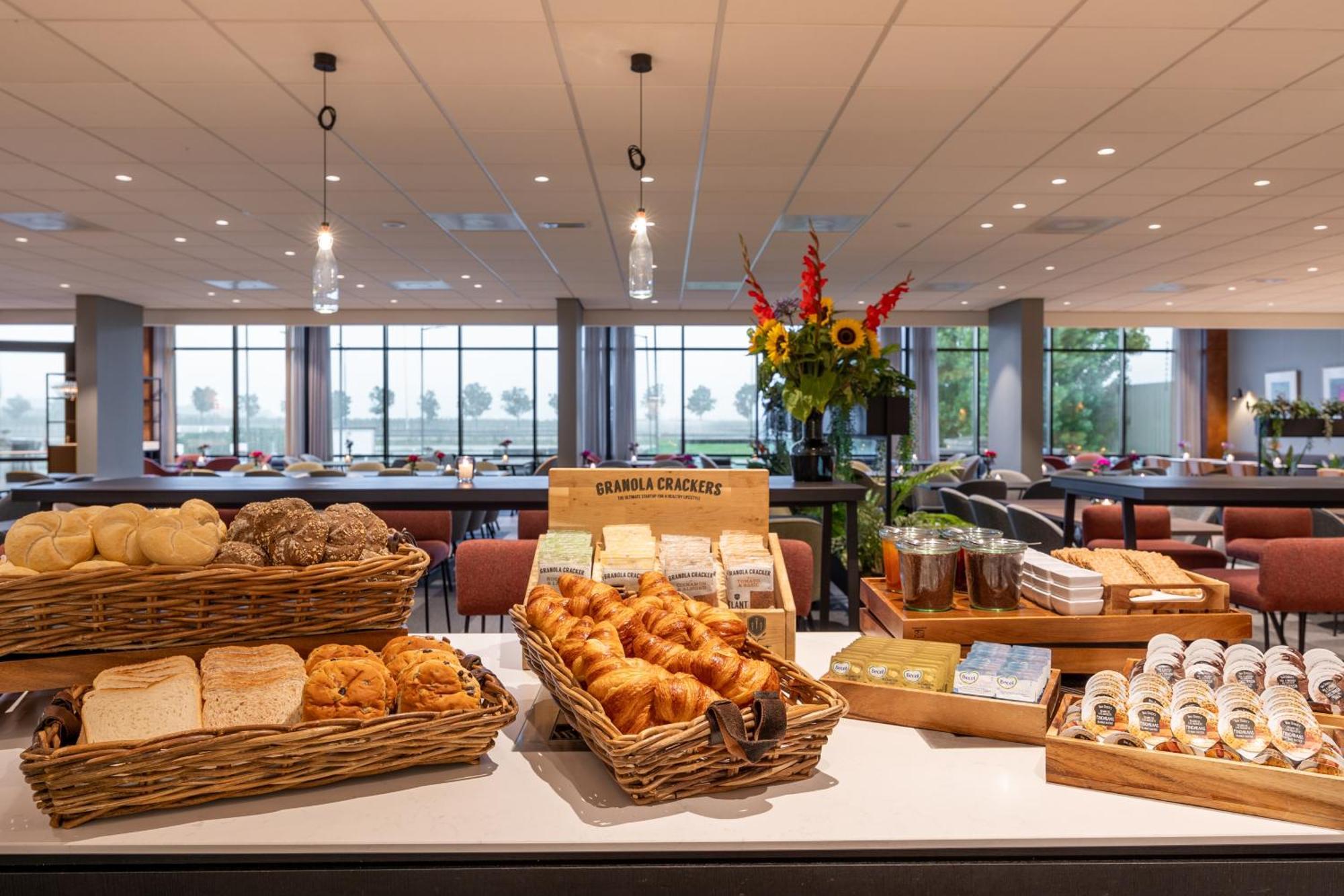 Postillion Hotel Wtc Rotterdam Bagian luar foto